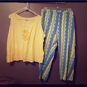 Avenue Pineapple Pajama/Lounge Set!! Size 22/24